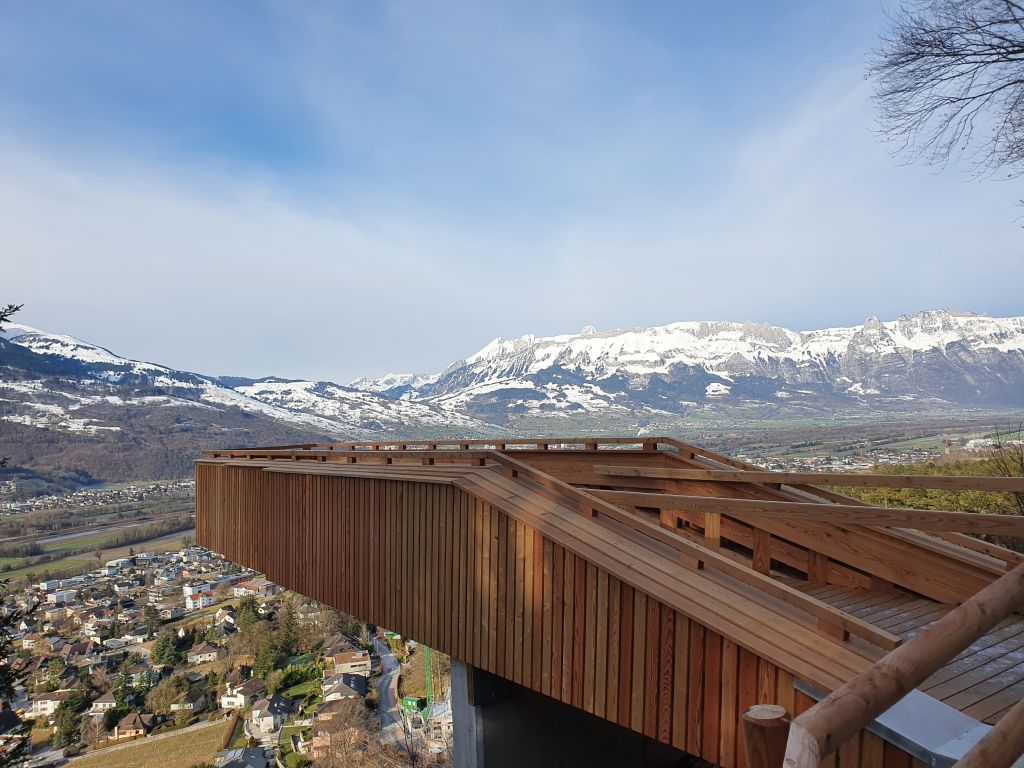 Aussichtplattform oberhalb von Vaduz (Liechtenstein Marketing)