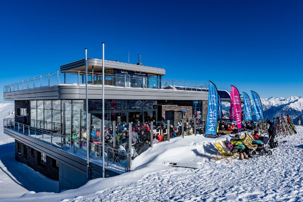 Bergrestaurant Gipfeltreffen an der Bergstation Dorfbahn Königsleiten (MY ALPENWELT RESORT)