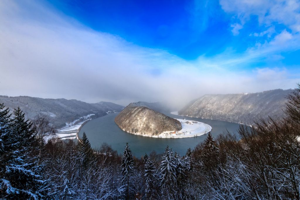 Blick auf die Donauschlinge im Winter (Riverresort Donauschlinge)