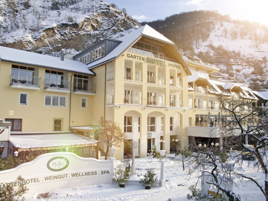 Hotel Pfeffel im Winter (winzerhotels)