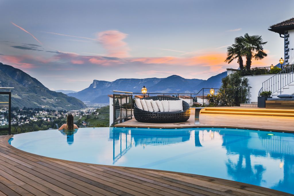 Infinitypool mit atemberaubendem Ausblick (Hotel Golserhof)