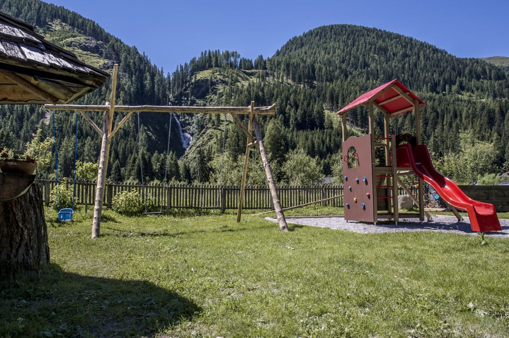Kinderspielplatz im Sommer (Alpengasthof Zollwirt)