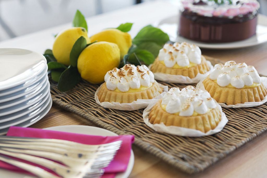 Liebevoll zubereiteter Zitronenkuchen (Fräulein Leni)