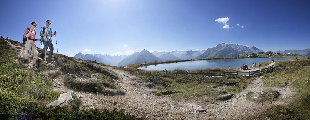 Panorama am Penkenjoch im Urlaubsgebiet Tux Finkenberg