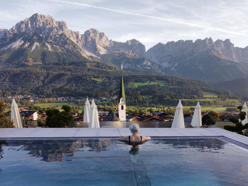 Pool mit herrlichem Alpen-Panorama (Das Kaiserblick)
