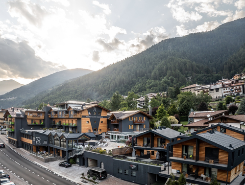 Außenansicht_Ravelli Hotel (Ravelli Hotels)