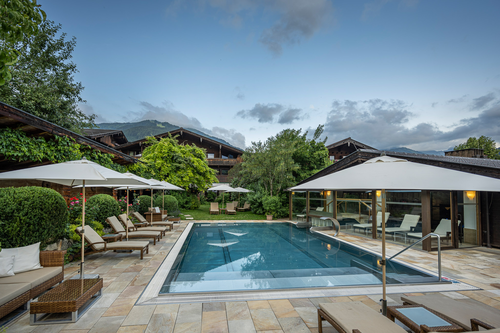 Außenpool im Sommer (Der Böglerhof)