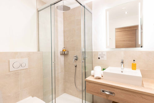 Badezimmer (c) Daniel Waschnig (Das Walchsee Aktivresort)