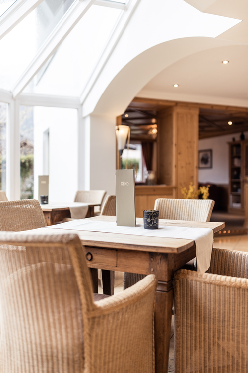 Den Wintergarten genießen (c) Florian Andergassen (Hotel Sand)
