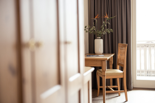 Detail im Zimmerstil Tradition (c) Florian Andergassen (Hotel Sand)