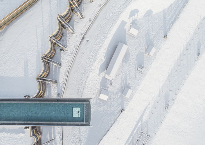 Dieser Sky Pool ist ein Unikat in der Wellnesswelt (Alpin Panorama Hotel Hubertus)