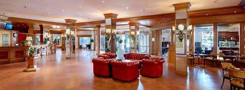 Einladendes Foyer (c) Marcel Peda (Hotel Maximilian)