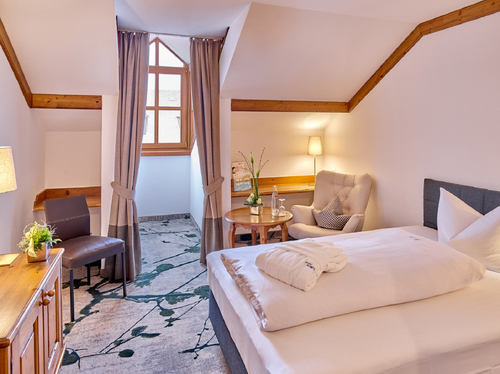 Einzelzimmer Kat III (c) Marcel Peda (Hotel Fürstenhof)