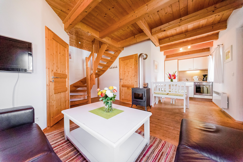 Ferienhaus_innen (c) Florian Weichselbaumer (Vital CAMP Bayerbach)