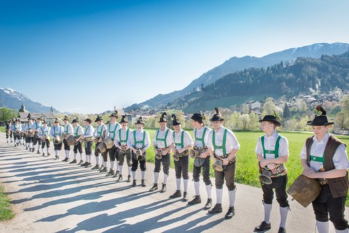 Grasausläuten bei schönen Wetter (Silberregion Karwendel)