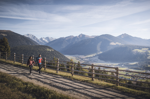 Herbstwanderung durch Olang (c) KOTTERSTEGER (Dolomitenregion Kronplatz)