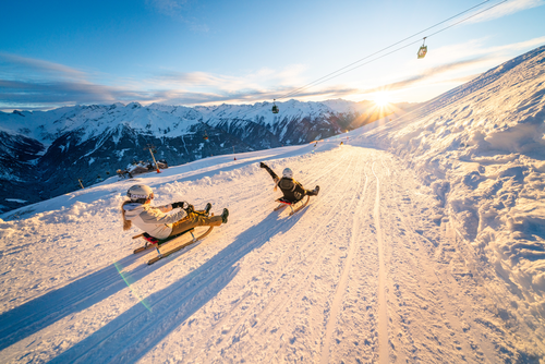 Herrliches Panorama beim Schlittenfahren (Wildkogel-Arena Neukirchen &amp; Bramberg)