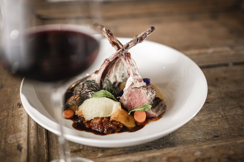 Kulinarische Spezialitäten (c) Hannes Niederkofler (Hotel Peternhof) 