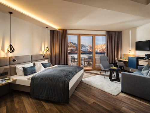 Luxuriöses Doppelbettzimmer mit Balkon (c) Florian Scherl (DAS KAISERBLICK**** Superior)