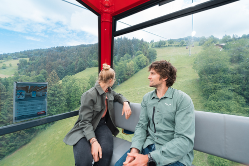Mit der Gondel entspannt auf den Berg (c) Ringler (Das Hohe Salve Sportresort)