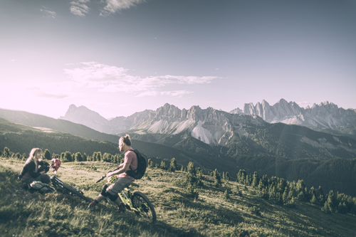 Radfahren in den Südtiroler Bergen ©Manuel Kottersteger (Alpin Panorama Hotel Hubertus)