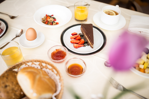 Reichhaltiges Frühstücksbuffet (c) Florian Andergassen (Hotel Sand)