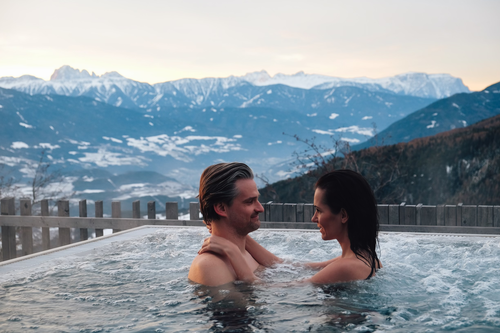 Relaxen im traumhaften Infiity Pool © Monika Majsterek (Tratterhof)