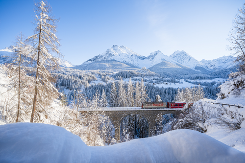 Rhätische Bahn (c) Dominik Taeuber (Hotel Belvedere)