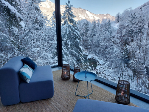 Verschneite Aussicht vom Chalet © Fourelements