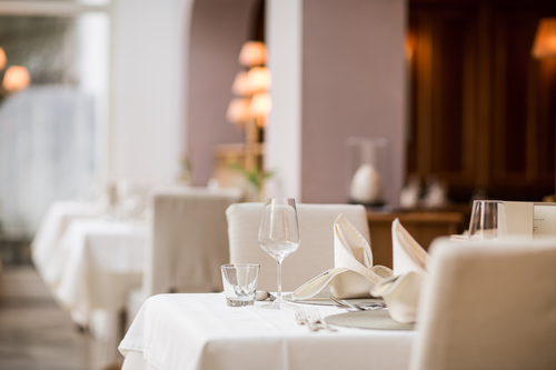 Verwöhnmenü genießen (c) Florian Andergassen (Hotel Sand)