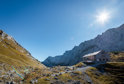 Wanderparadies Lamsenjochhütte (c) Angélica Morales (TVB Silberregion Karwendel)