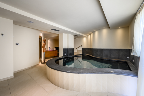 Whirlpool Ravelli Sporting (Ravelli Hotels)