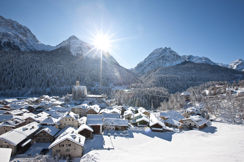 Wintersonne über Scuol (c) Andrea Badrutt Chur (Hotel Belvedere)