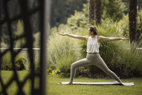 Yoga Stunde (Quellenhof Luxury Resorts, Südtirol)