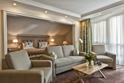 Zimmer MAX-Studio (c) Axel Kull &amp; Rainer Klostermeier (Hotel Maximilian)