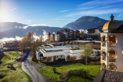 Atemberaubender Blick auf die Chiemgauer Alpen (c) Hotel Peternhof