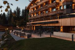 Außenansicht des Alpenhotel Kitzbühel (c) Jukka Pehkonen (Alpenhotel Kitzbühel)