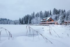 Außenansicht des Alpenhotels im Winter (c) Jukka Pehkonen (Alpenhotel Kitzbühel)