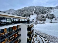 Außenansicht vom Hotel im Winter (Das SeeMOUNT Active Nature Resort)