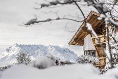 Außenaufnahme von Chalet Elisabeth des Peternhof und Zahmen Kaiser (c) Hannes Niederkofler