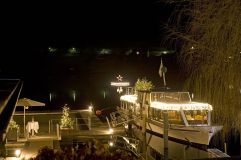 Das Seebad Schiff des KOLLERs im Winter (c) Rupert Mühlbacher (Kollers)