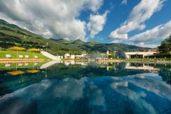 Die Alpentherme Gastein mit traumhaften Panorama (Bergparadies – Apartment &amp; Studio Hotel)