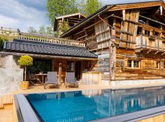 Die wunderschöne Pool Luxury Lodge (Bergdorf Prechtlgut)