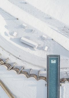 Dieser Sky Pool ist ein Unikat in der Wellnesswelt (Alpin Panorama Hotel Hubertus)