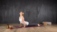 Eine sinnliche Yoga-Einheit für Körper und Geist (Held Hotel &amp; Spa)