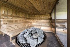 Einladende Sauna (Hotel Der Weinmesser)