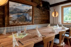 Einladendes Ambiente mit traditioneller Küche (Alpengasthof Zollwirt)