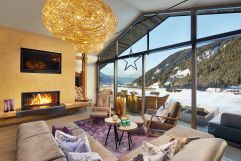 Exklusives Penthouse Spa Chalet mit Winterpanorama_Chalet Salena (Hotel Quelle Nature Spa Resort)