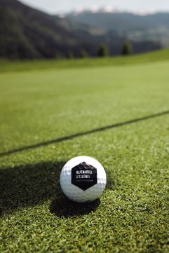 Golfball (c) Jukka Pehkonen (Golfclub Zillertal-Uderns)