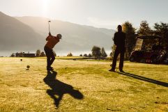 Golferlebnisse mit Freunden im Herbst (c) Jukka Pehkonen (Golfclub Zillertal-Uderns)
